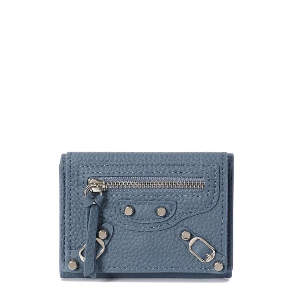 Compact Blue Leather Wallet with Zip Pocket